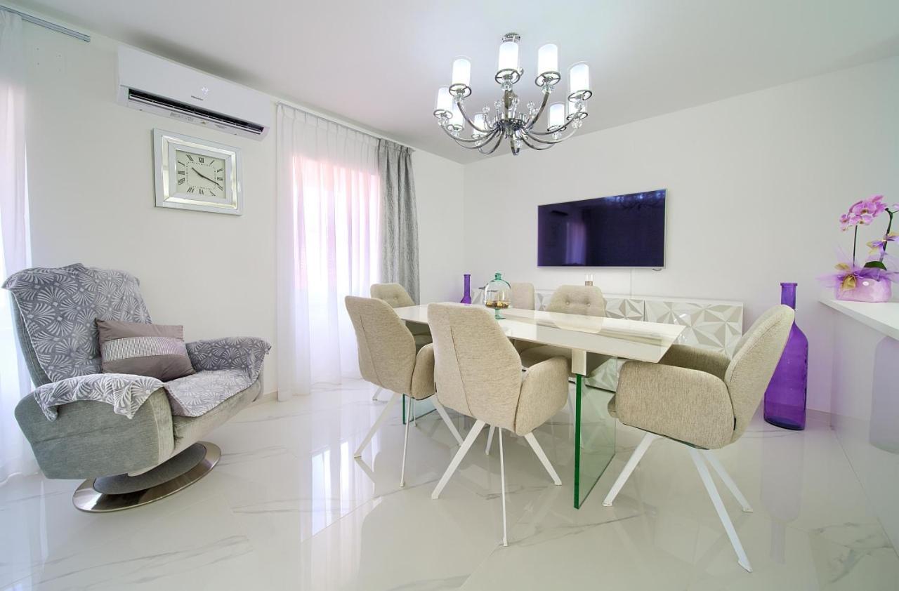 Casa Aurelia - Aurelia Design Apartment Кърк Екстериор снимка