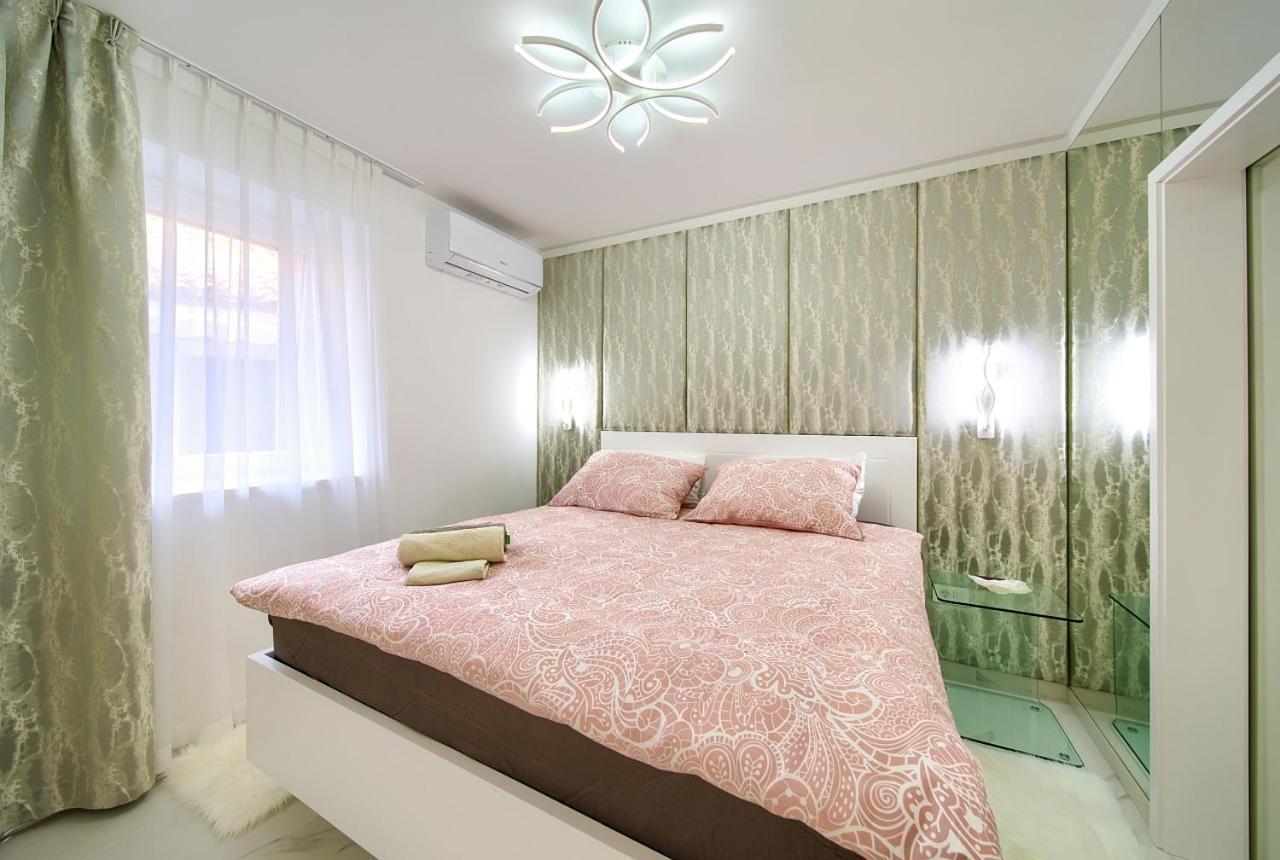 Casa Aurelia - Aurelia Design Apartment Кърк Екстериор снимка