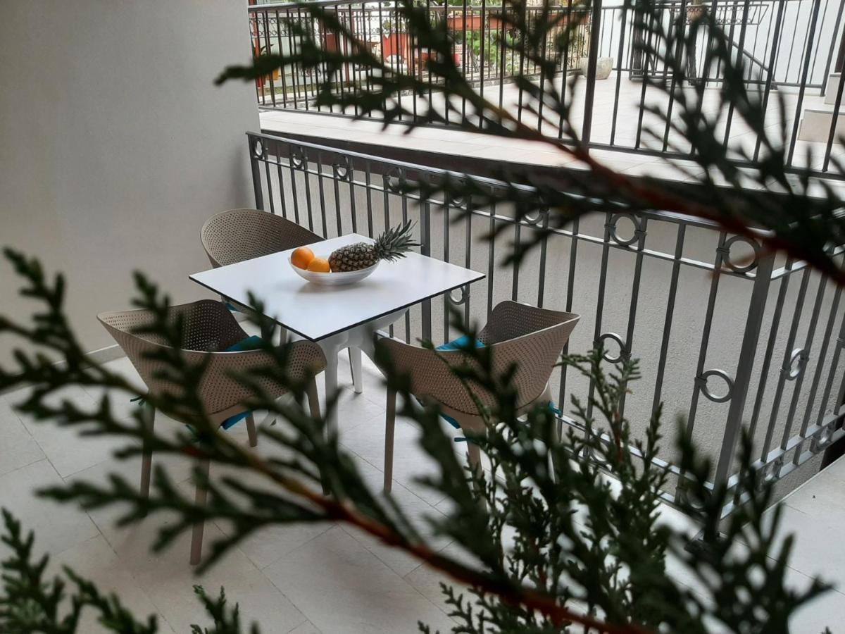 Casa Aurelia - Aurelia Design Apartment Кърк Екстериор снимка